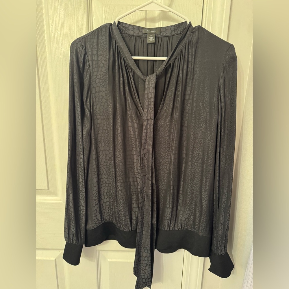 Halogen Charcoal Textured Blouse